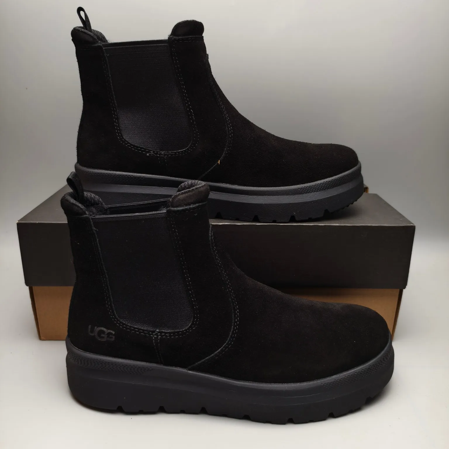 💰600 UGG sheepskin all-in-one snow boots 2050 casual mid-calf boots men's boots color: maroon black chocolate size: 39-45